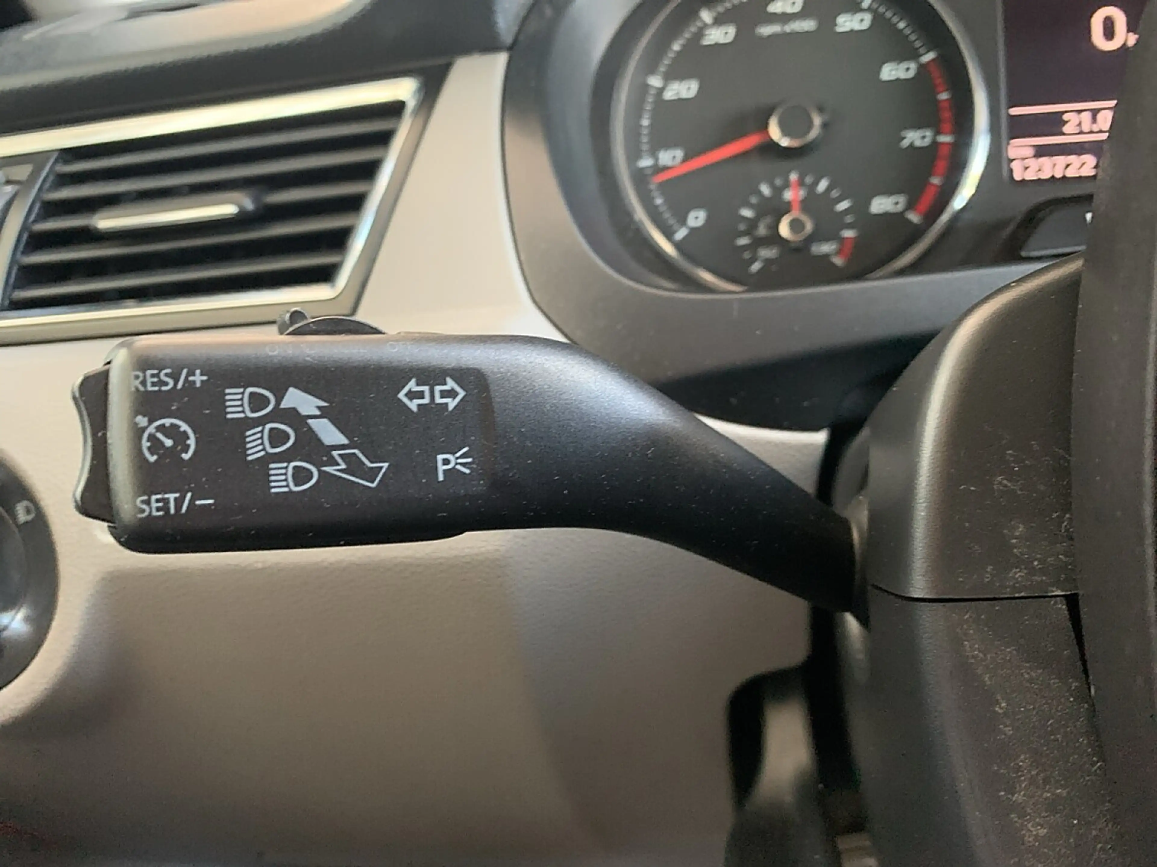SEAT Toledo 1,4 TSI Style DSG — photo 12