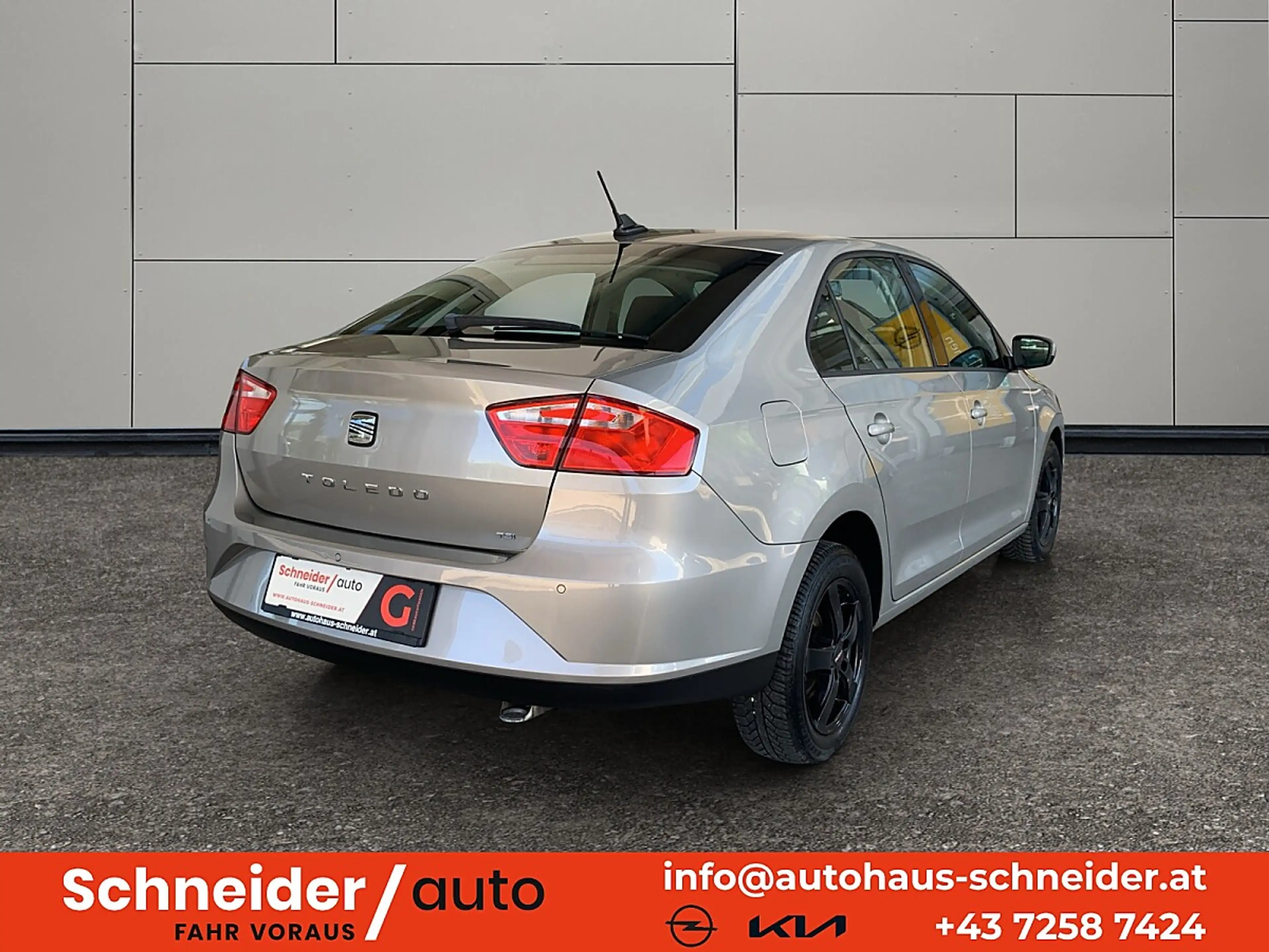 SEAT Toledo 1,4 TSI Style DSG — photo 4