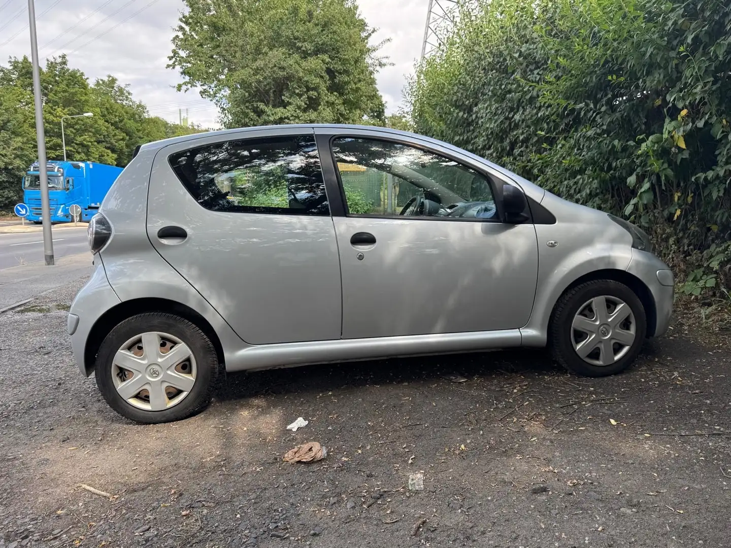 Toyota Aygo Aygo 4 Türer | TÜV bis 07/2027 - 1