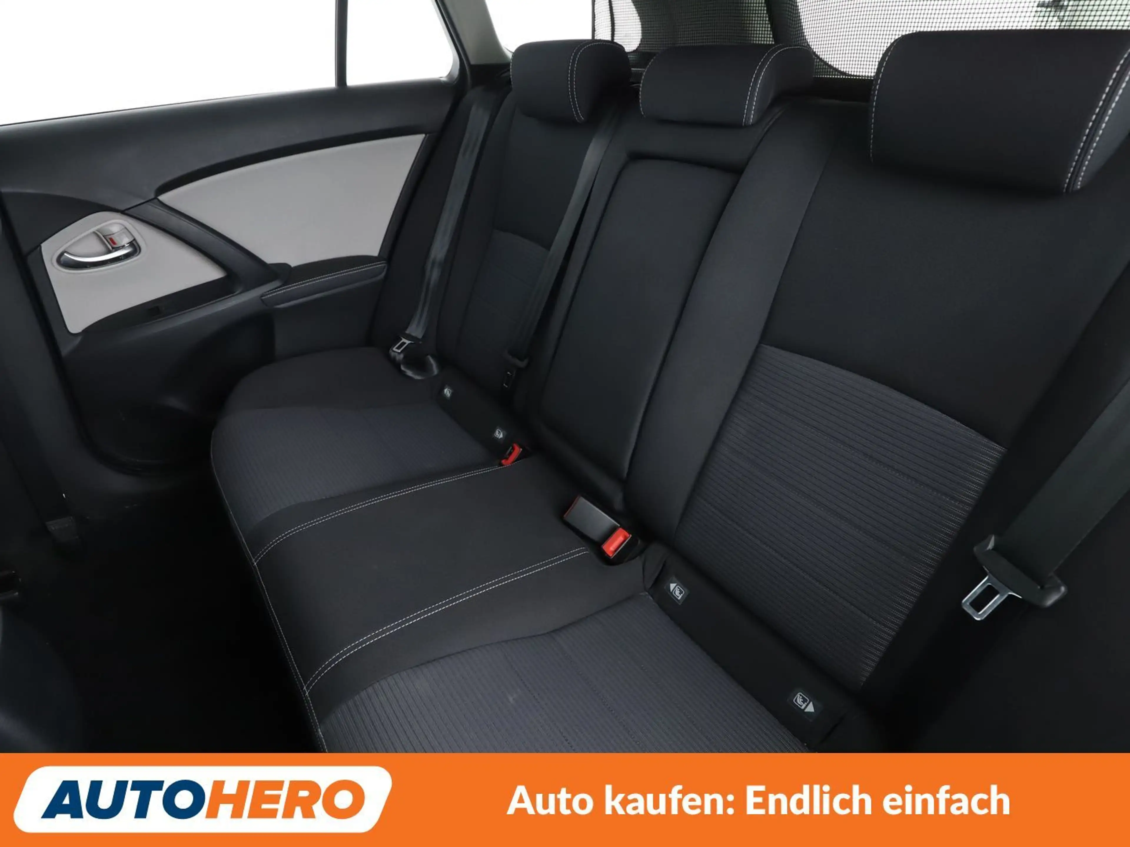 Toyota Avensis 1.8 Edition-S — photo 14