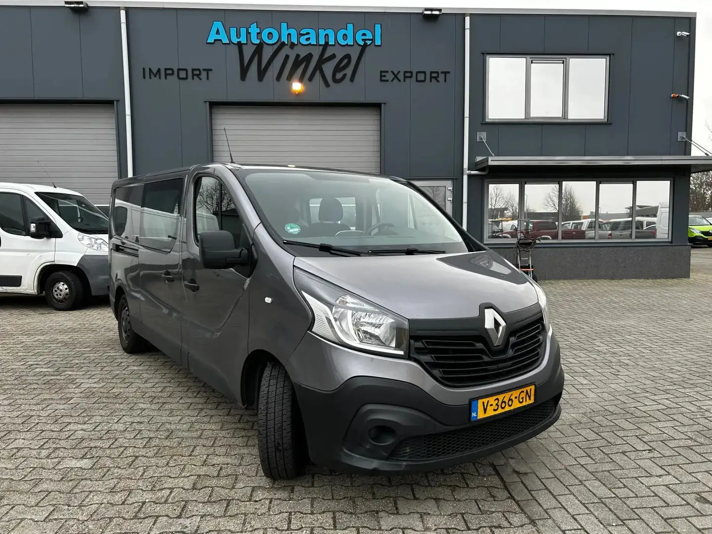 Renault Trafic DOUBLE CAB 6 PERS. Grau - 1