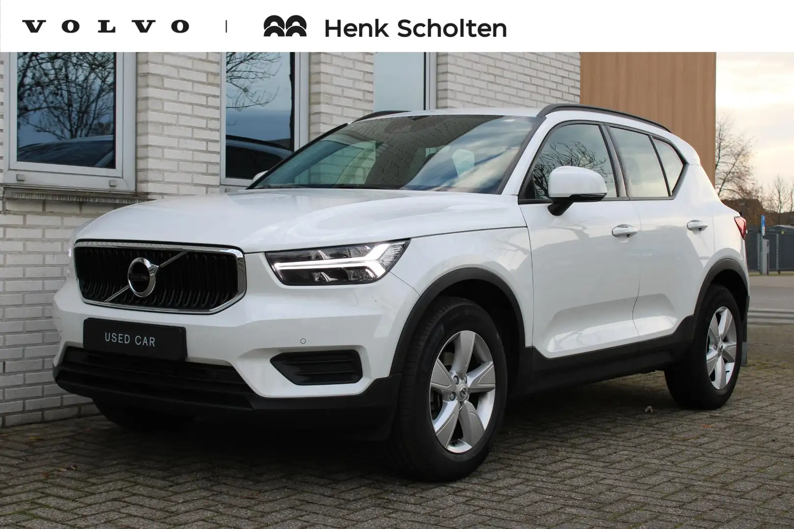 Volvo XC40 T2 Automaat Momentum Core | Achteruitrijcamera | P Weiß - 1