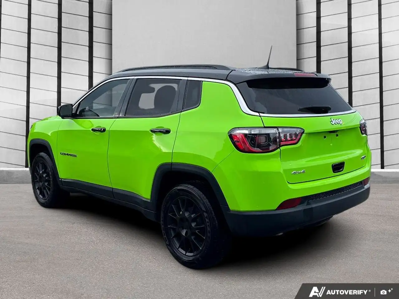 Jeep Compass photo Jeep Compass