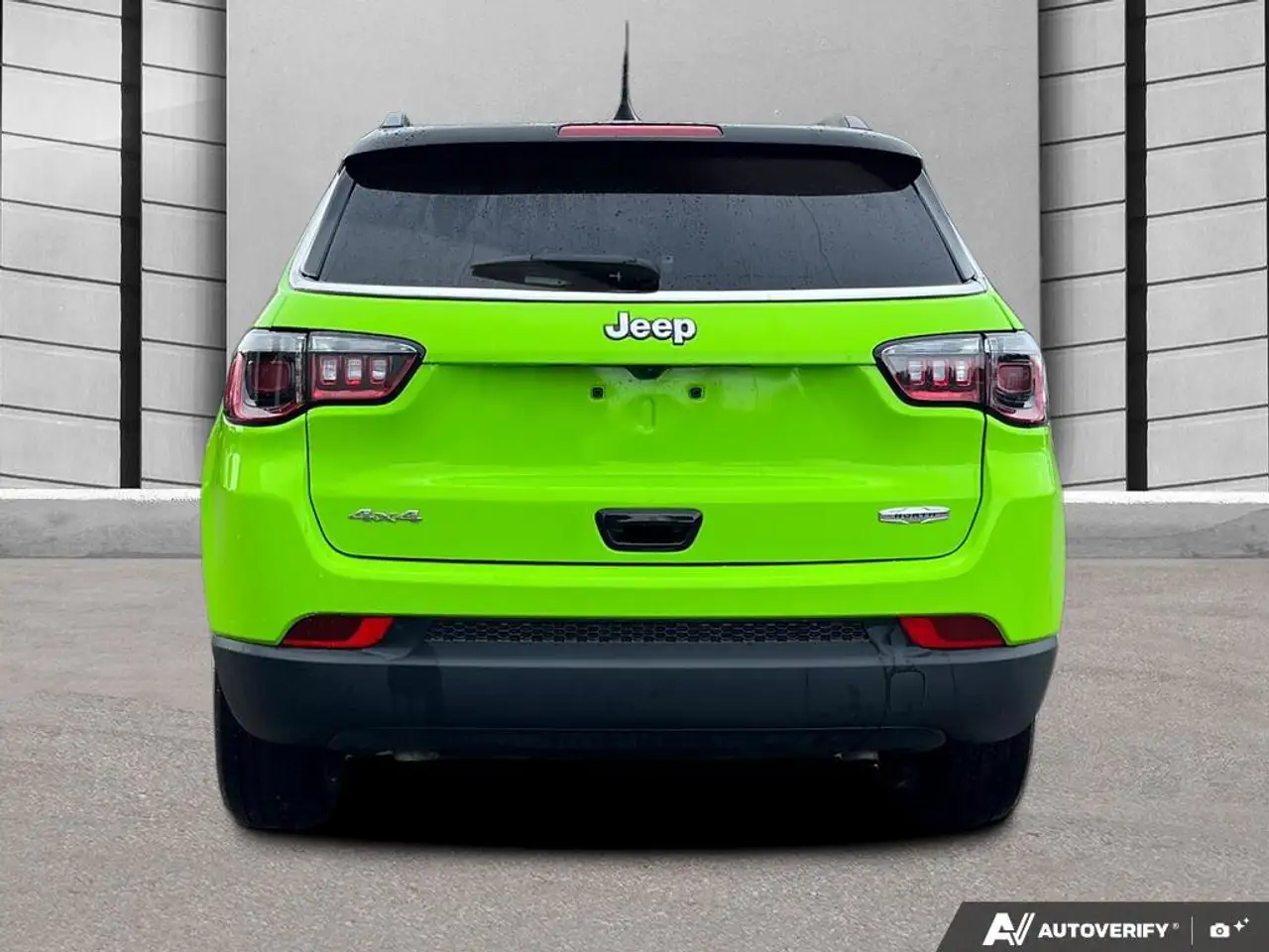 Jeep Compass photo Jeep Compass