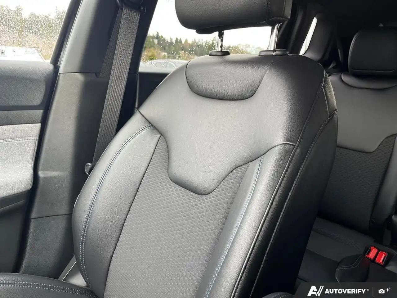 Jeep Compass photo Jeep Compass