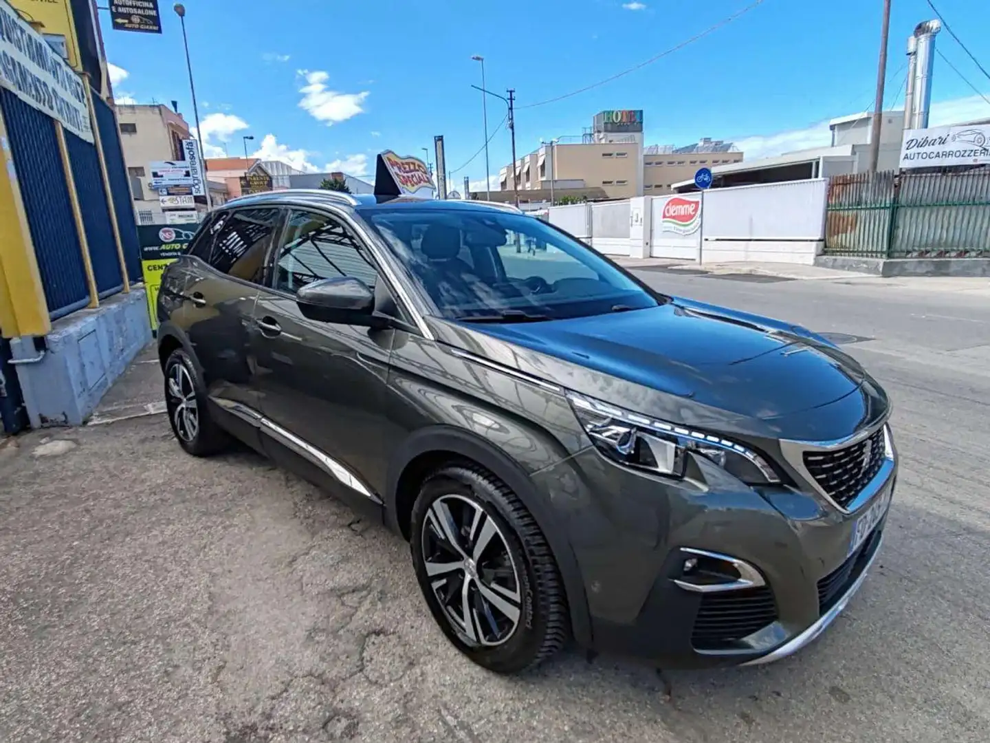 Peugeot 3008 BlueHDi 130 S&S Allure Brun - 1