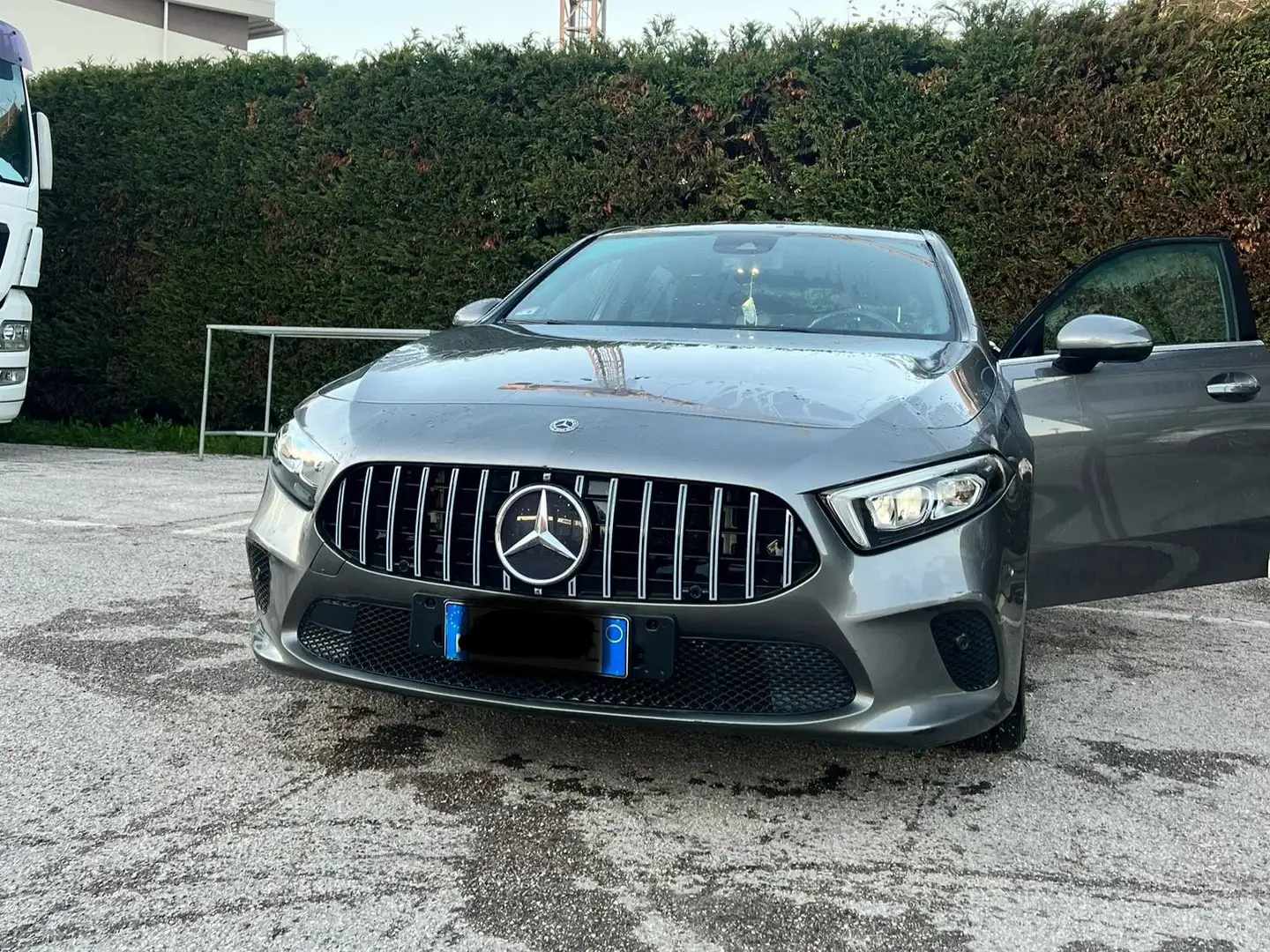 Mercedes-Benz A 180 A 180 PREMIUM BUSINESS EXTRA Grey - 1
