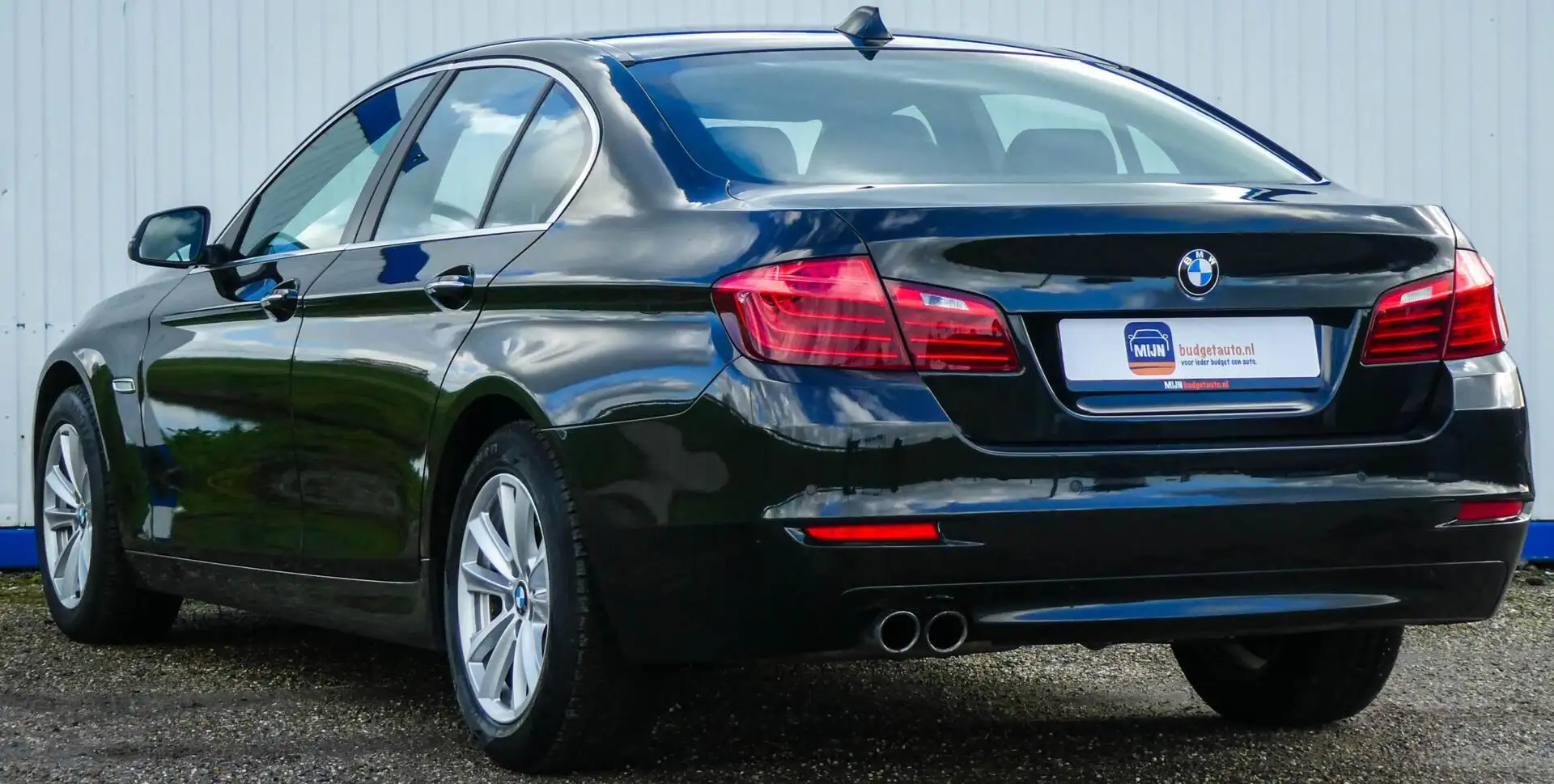 BMW 520 5-serie 520i High Executive - NL Auto Zwart - 2