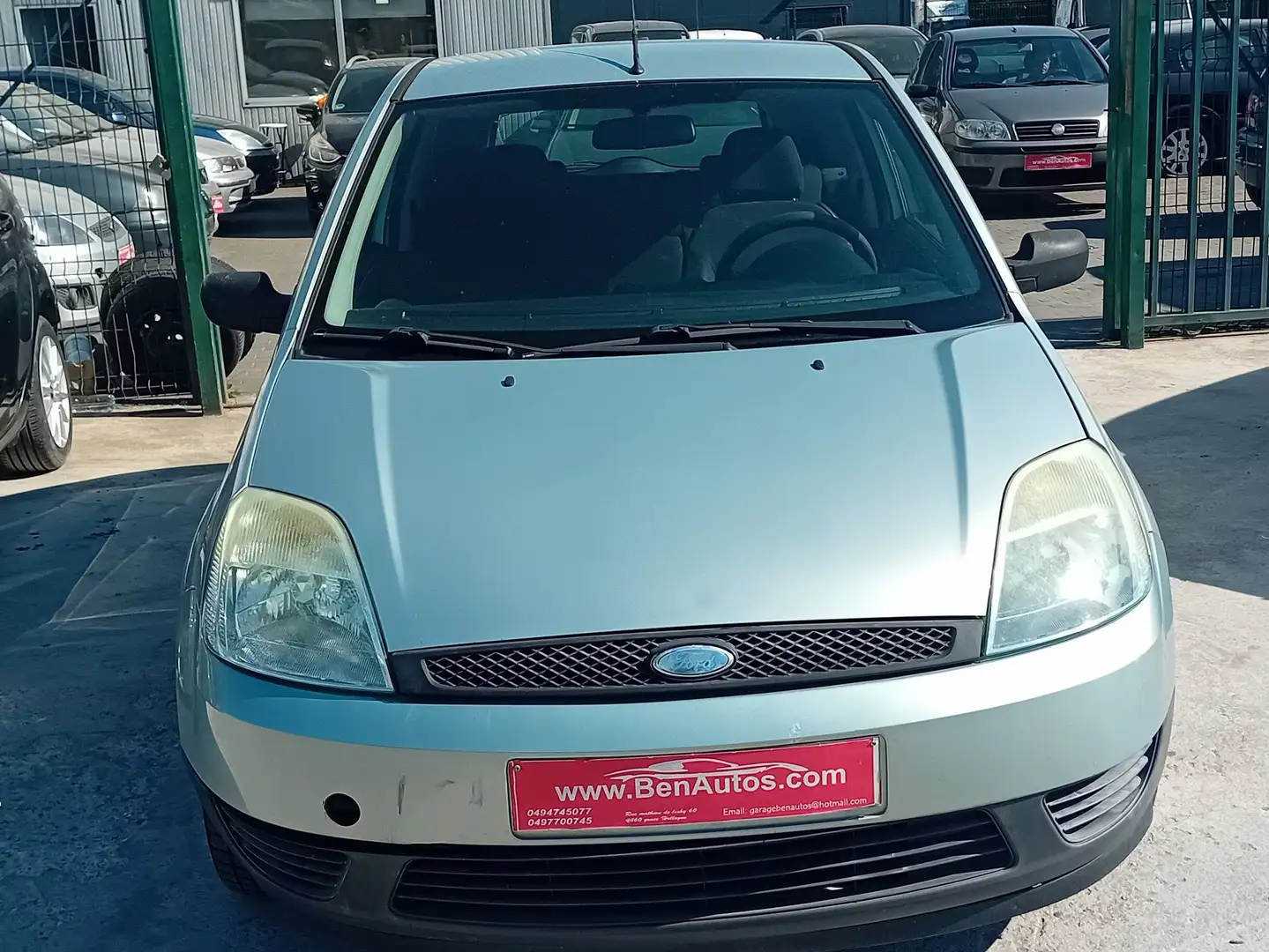 Ford Fiesta 1.3i Ambiente Yeşil - 2