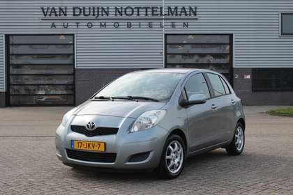 Toyota Yaris 1.3 VVTi Aspiration / Automaat / Airco / N.A.P.
