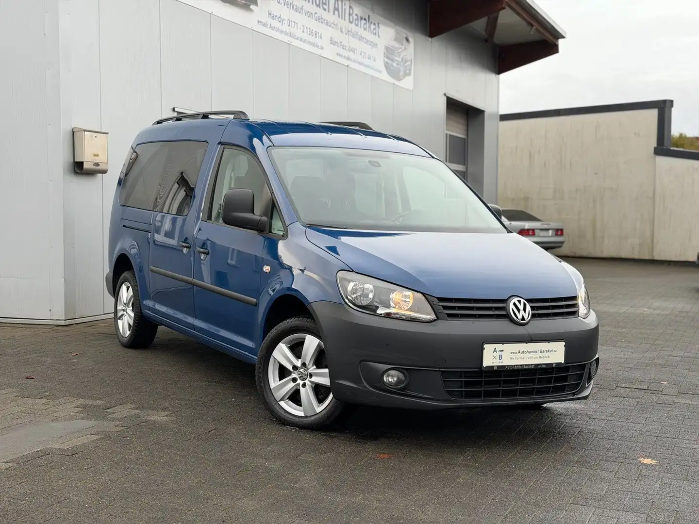 Volkswagen Caddy Kombi Maxi Comfortl. TDI DSG 7 Sitze STDHZ Bleu - 1