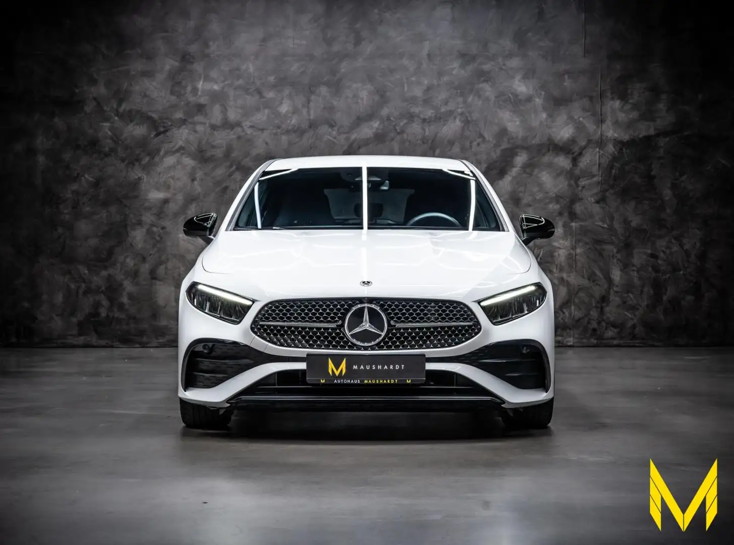 Mercedes-Benz A 180 AMG ADVANCED+|NIGHT|LED|DISTRO|KEYLESS|RFK Weiß - 2