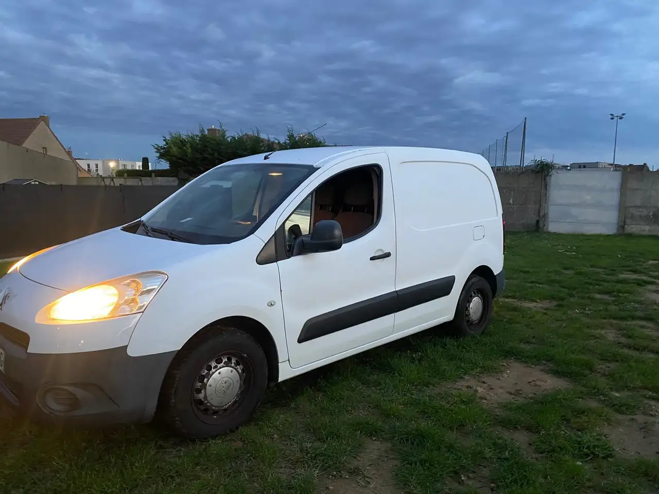 Peugeot Partner PARTNER FGN 120 L1 1.6 HDI 92 FAP PACK C