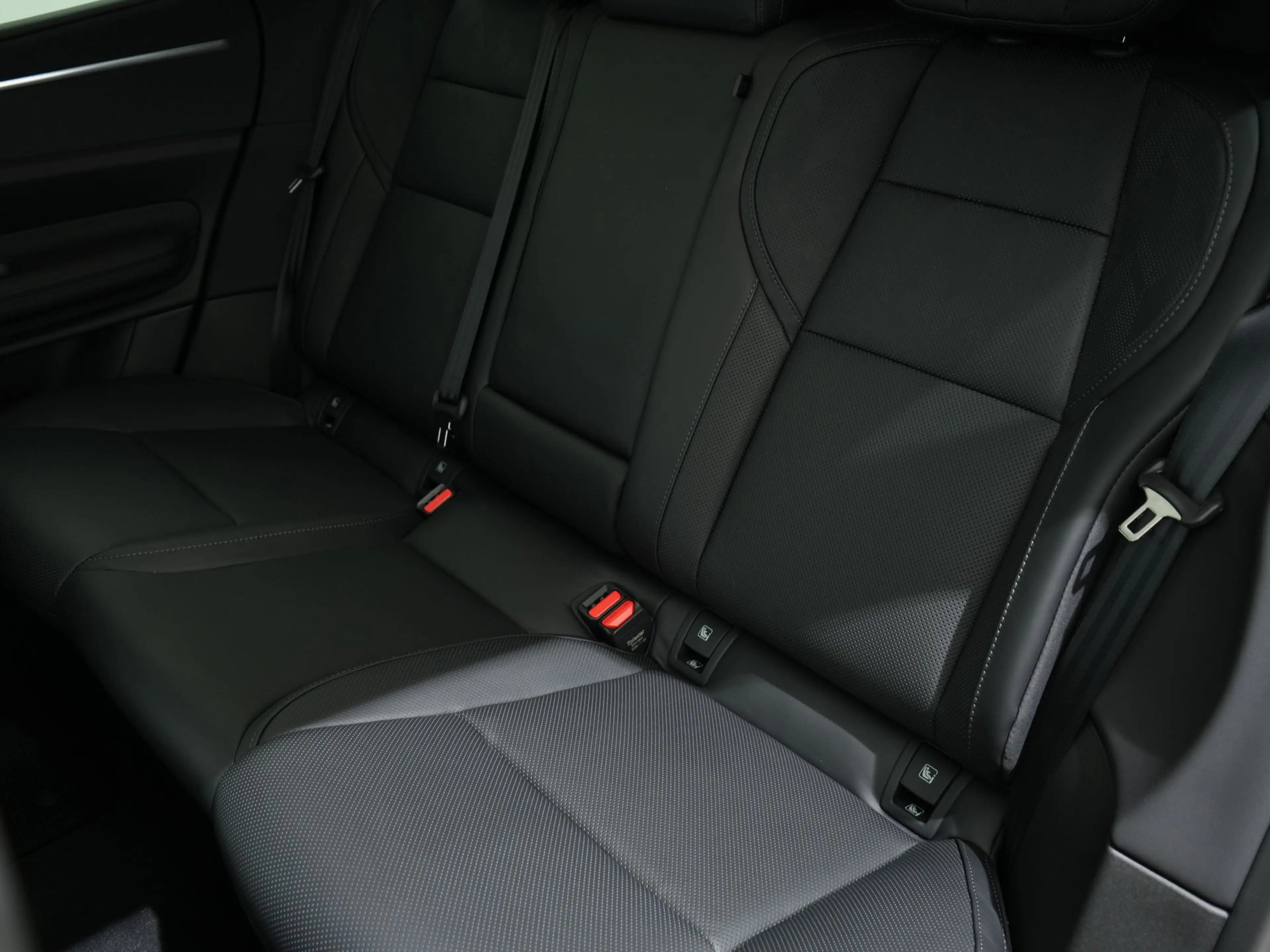 Polestar 4 LR DUAL MOTOR PRO PILOT PLUS NAPPA 100 KWH | 21 in — photo 5