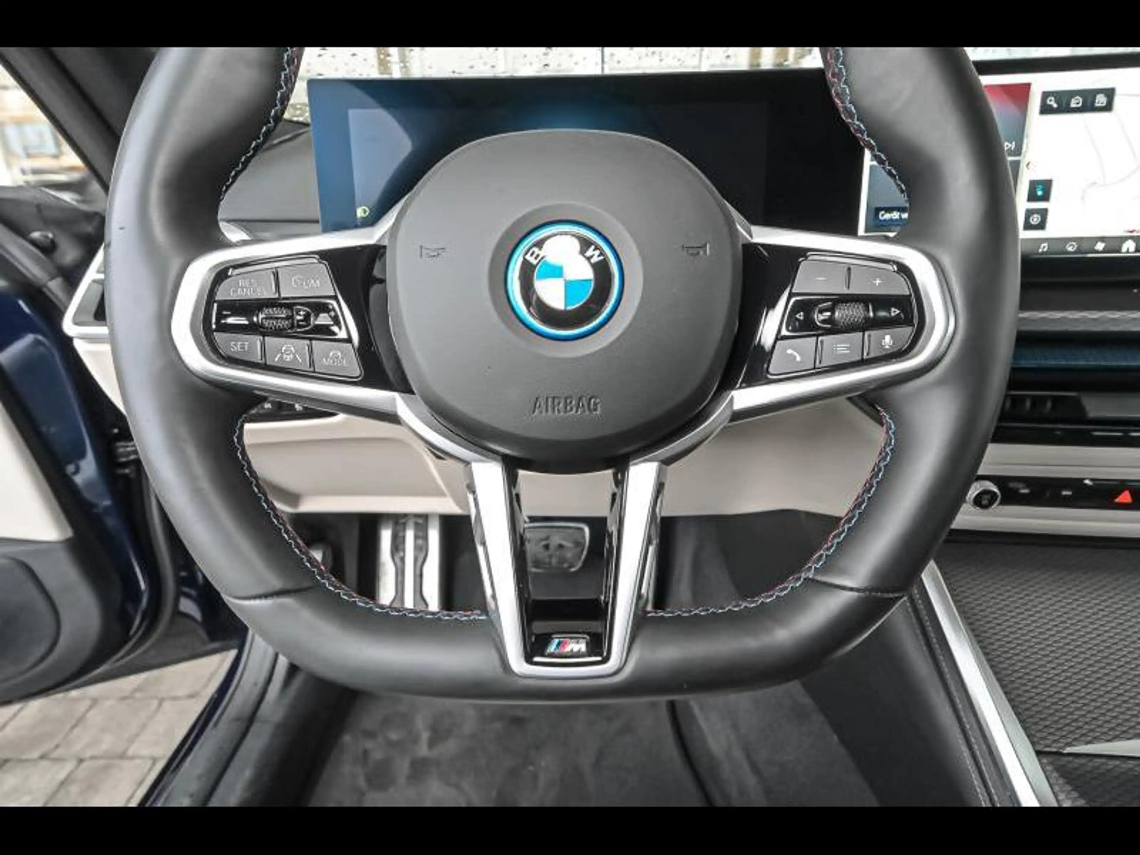 BMW i4 M50 xDrive Gran Coupé Gratis BMW Wallbox — photo 9