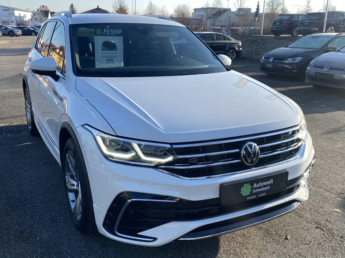 Volkswagen Tiguan R-Line 2.0 TDI DSG STHZ MATRIX AHK KAM NAVI KESSY Weiß - 2