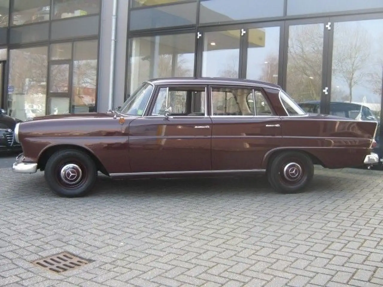 Mercedes-Benz 190 Automaat 190 D Staat in de Krim, foto 8