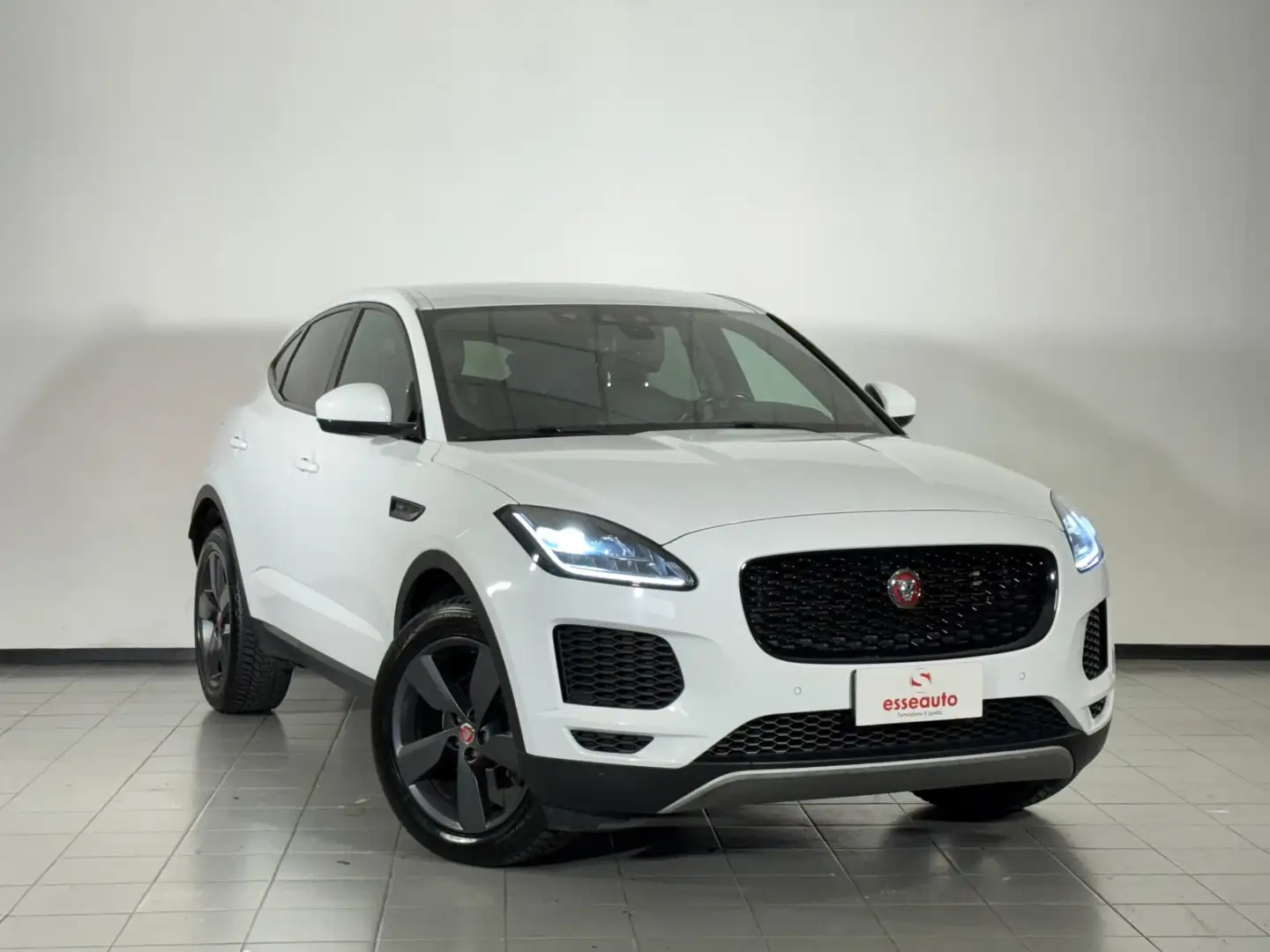 Jaguar E-Pace 2.0D 150 CV AWD S Bianco - 1