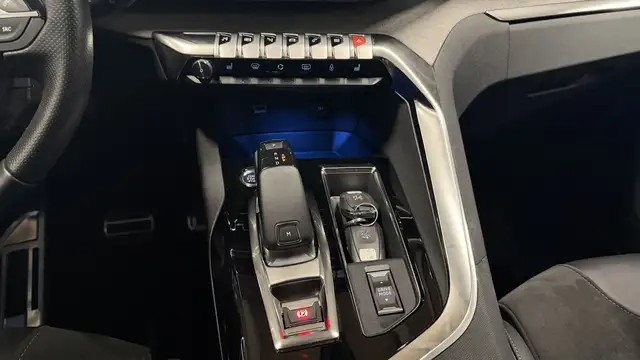 Peugeot 3008 view 13