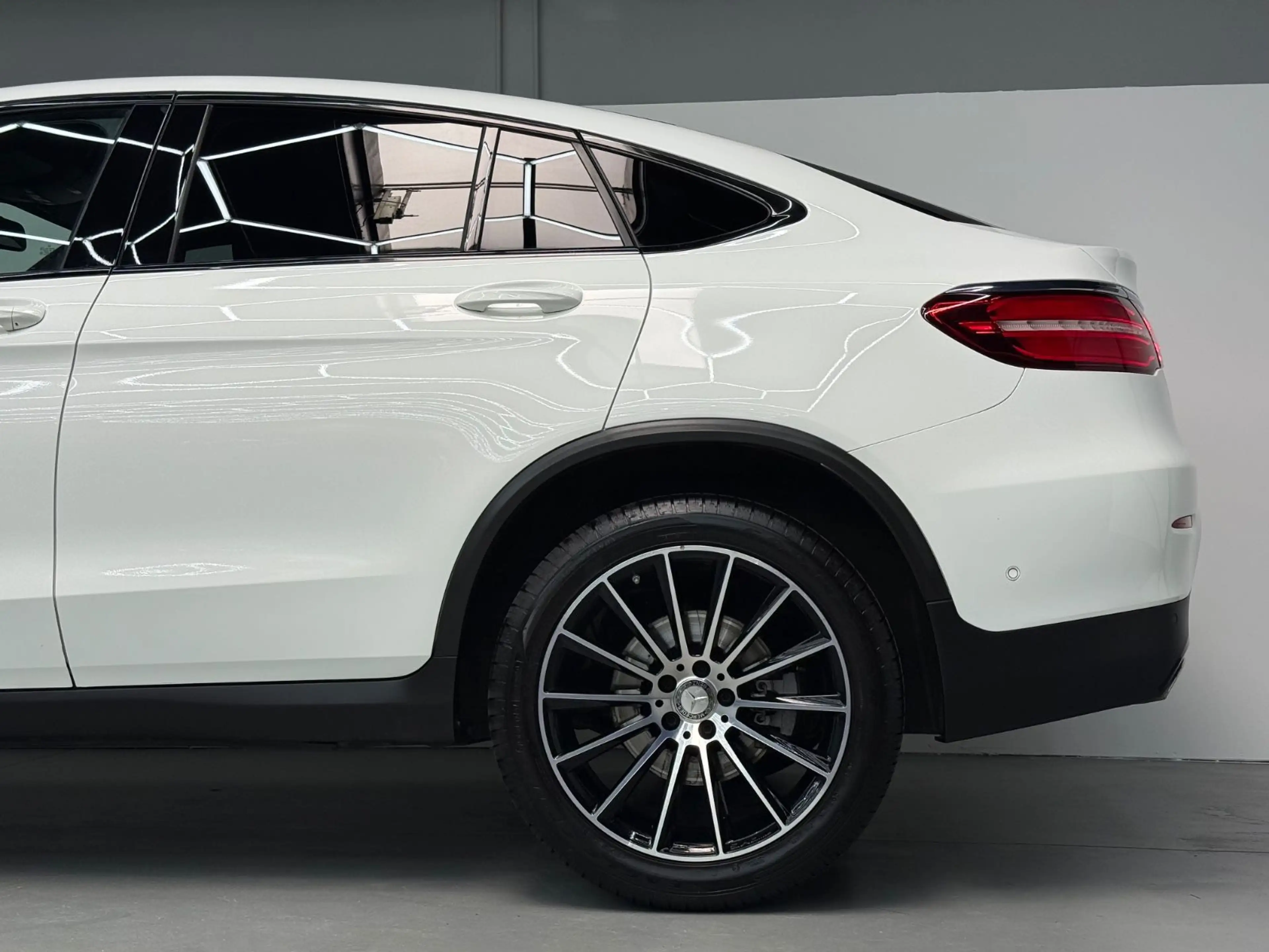 Mercedes-Benz GLC 250 d Coupe 4Matic 2.HAND*360°*BURMEST*AMBIE — photo 10