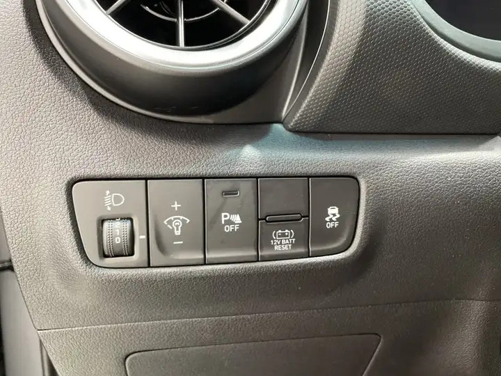 Hyundai Kona HEV FL GDI 1.6 DT MAXX 2022, foto 15