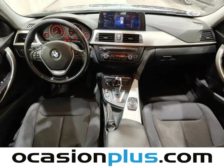 BMW Serie 3 318 d Touring (0.0) 2014, foto 6