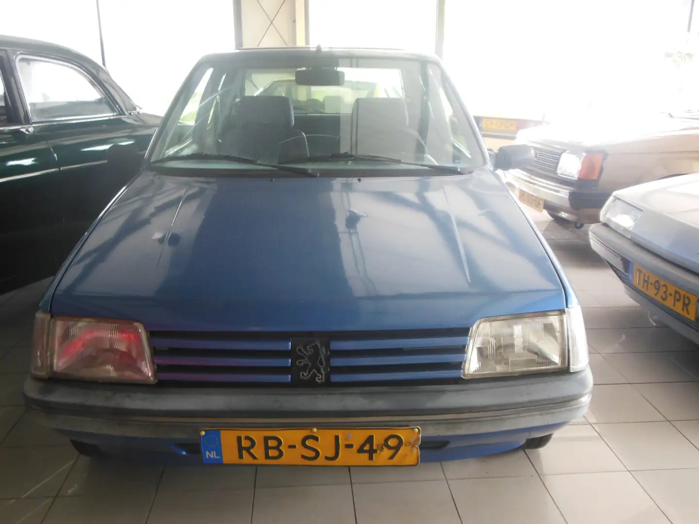 Peugeot 205 1.4 Génération Staat in De Krim Bleu - 2