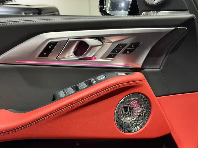 BMW XM / BOWERS WILKINS / DRIVING ASSIST PLUS / VOLL / Ansicht 35