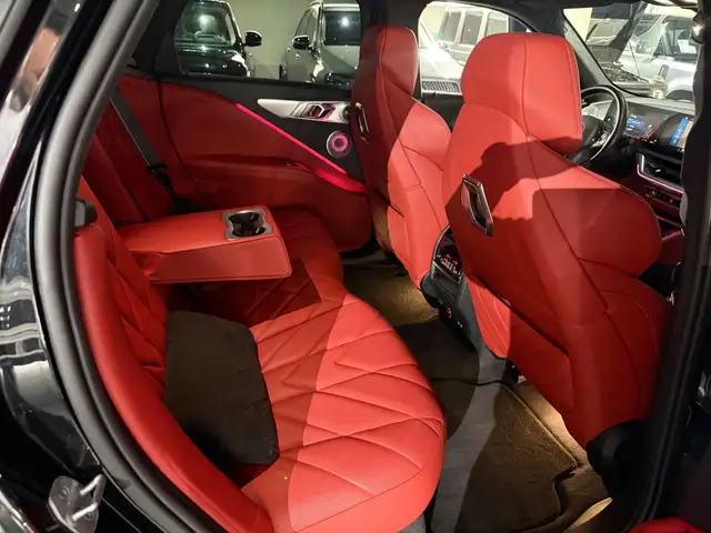 BMW XM / BOWERS WILKINS / DRIVING ASSIST PLUS / VOLL / Ansicht 28