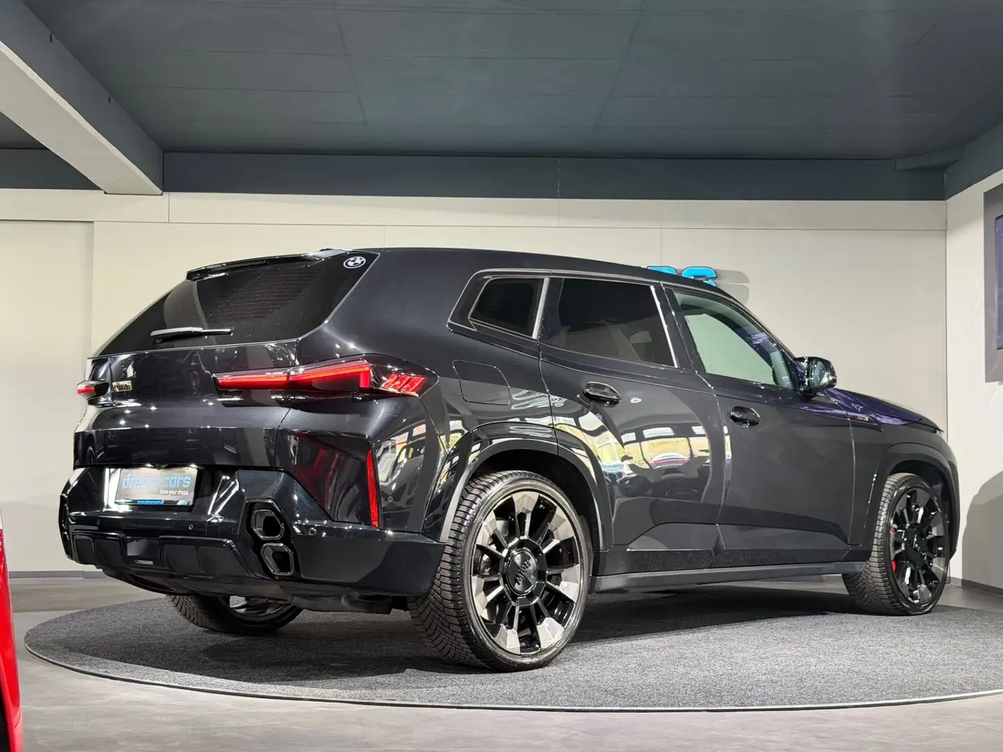 BMW XM / BOWERS WILKINS / DRIVING ASSIST PLUS / VOLL / Schwarz - 2