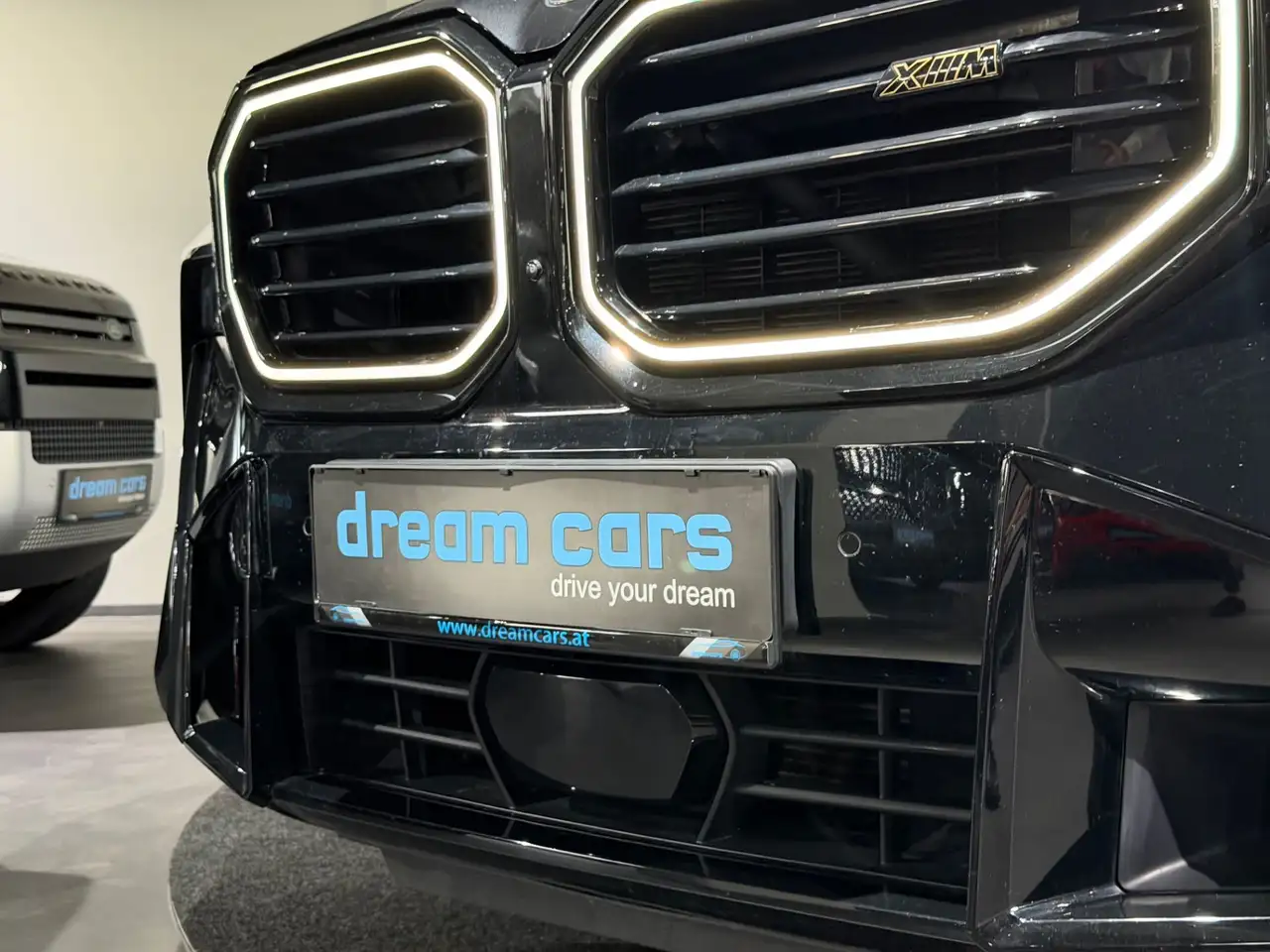 BMW XM / BOWERS WILKINS / DRIVING ASSIST PLUS / VOLL Bild 9