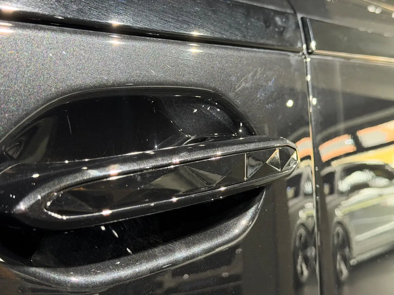 BMW XM / BOWERS WILKINS / DRIVING ASSIST PLUS / VOLL Bild 22