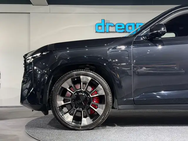 BMW XM / BOWERS WILKINS / DRIVING ASSIST PLUS / VOLL / Ansicht 21