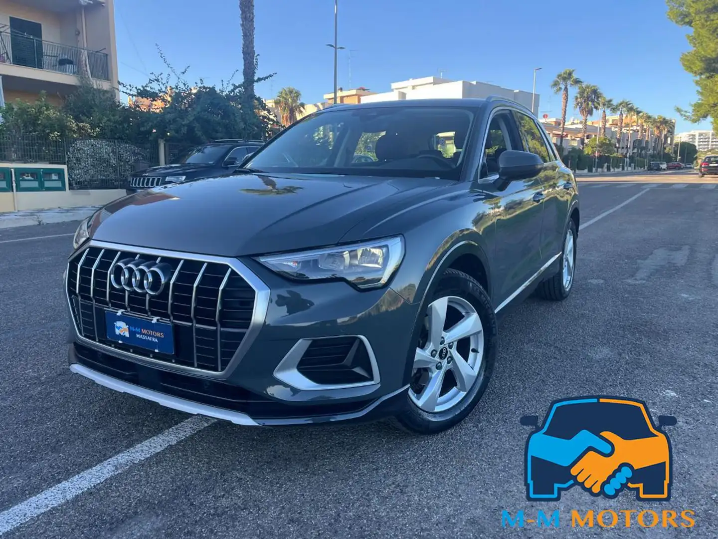 Audi Q3 35 TDI quattro S tronic Business Advanced Grau - 1
