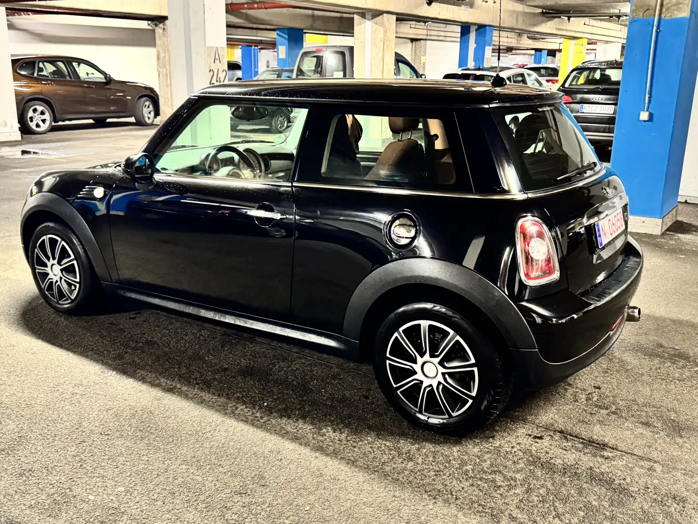 MINI Cooper Cooper 1.6 16V Schwarz - 2