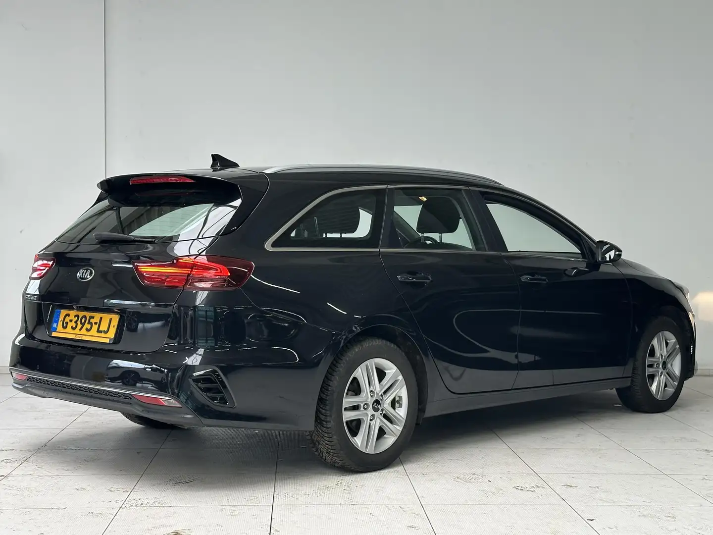 Kia Ceed SW / cee'd SW Sportswagon 1.0 T-GDi DynamicLine /Clima/Navi/Park Zwart - 2