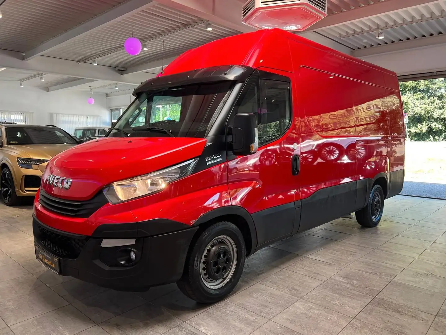 Iveco Daily 35s18  3,0 HPI *Hebebühne*Luftfederung*AHK Červená - 1