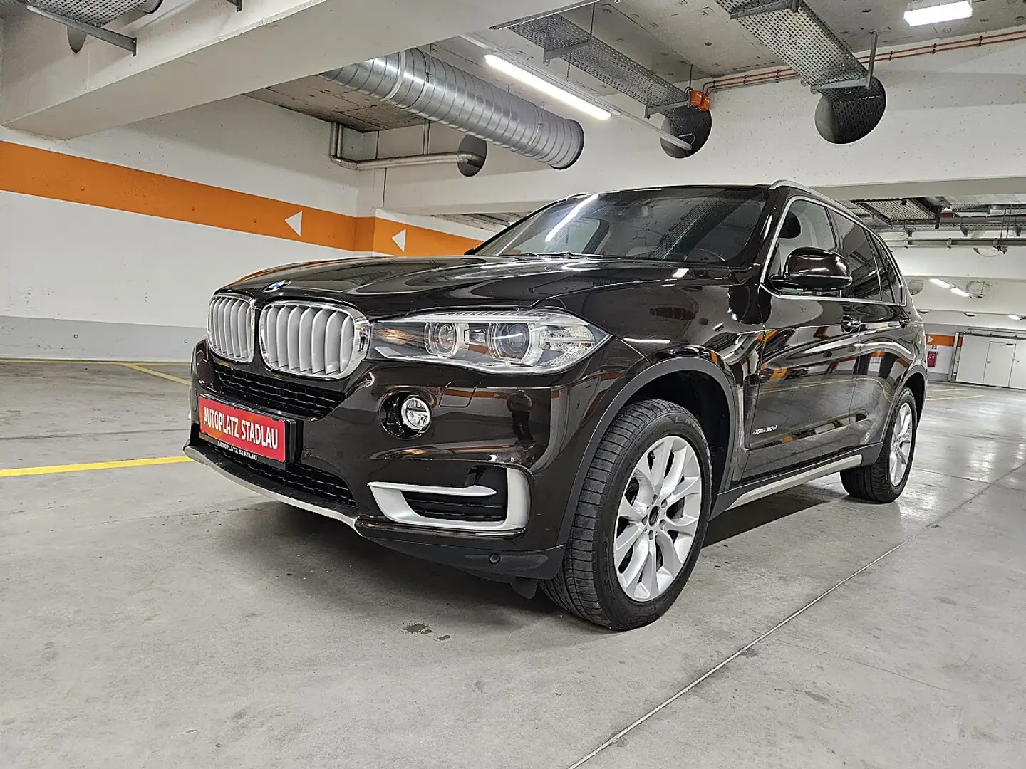 BMW X5 xDrive 30d Braun - 1