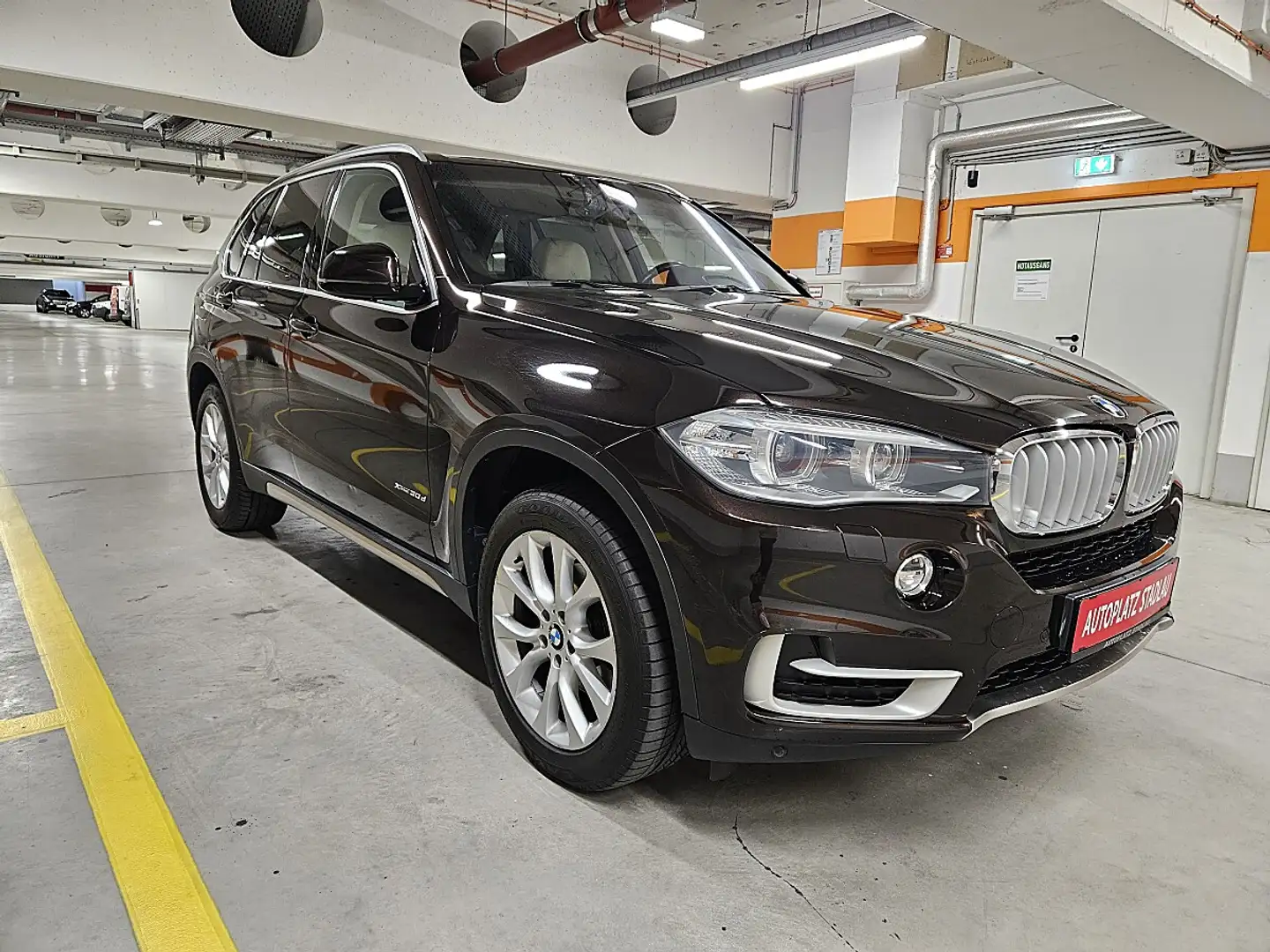 BMW X5 xDrive 30d Braun - 2