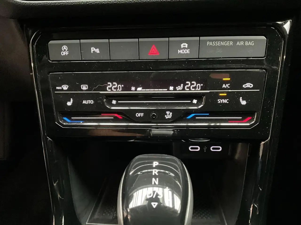 Volkswagen T-Cross Style+DSG+P.Technique+P.Lumiere+Black-Style+IQ-Dri, миниатюра 19