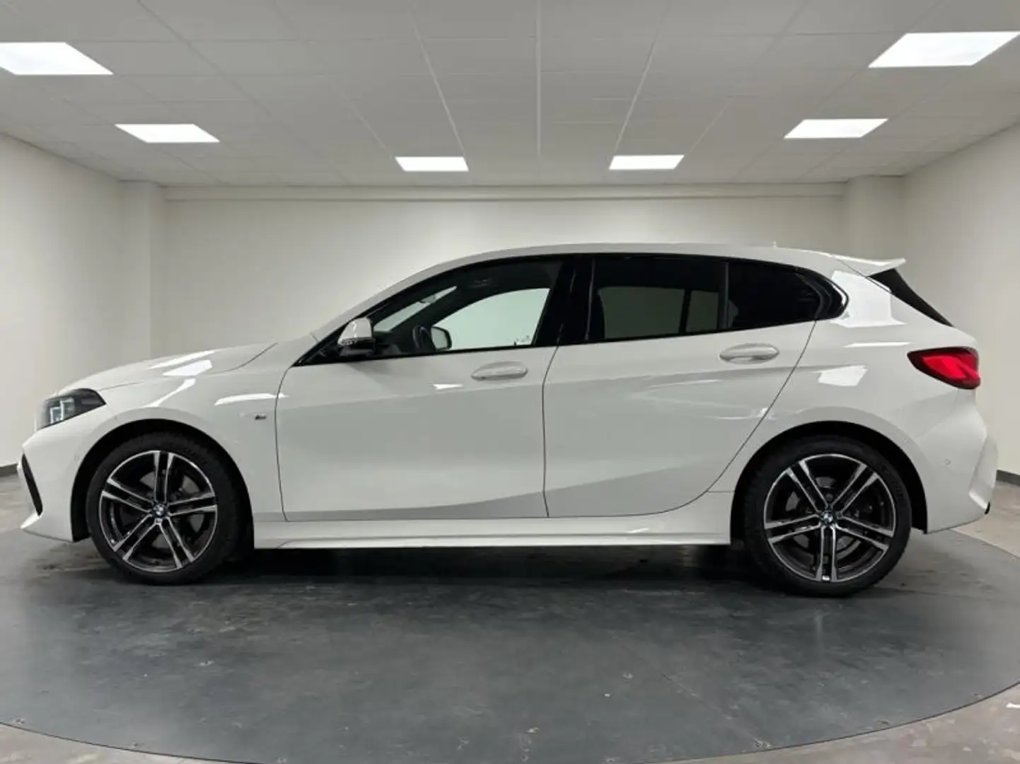 BMW 120 120iA 178ch M Sport DKG7 9cv Blanc - 2
