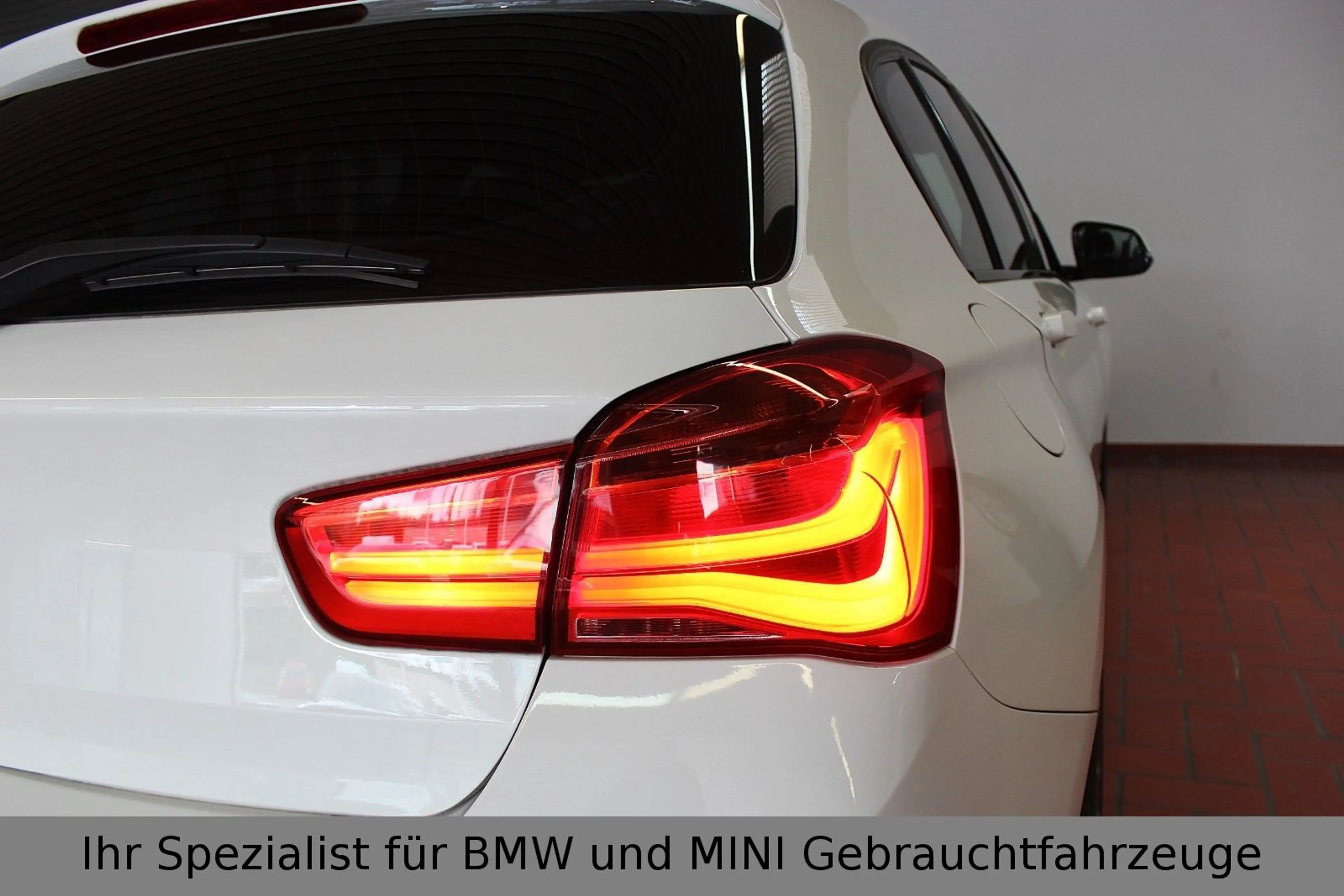 BMW 140 xDrive Alcantara*LED*B58*Navi*Scheckheft — photo 10