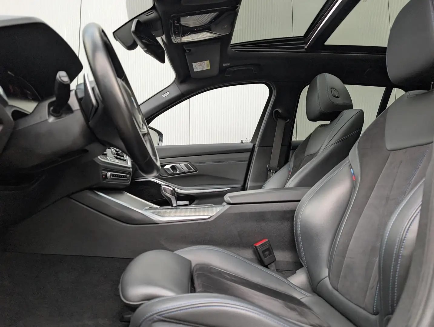 BMW 330 3-serie Touring 330e High Executive | M-sport | Pa Noir - 2