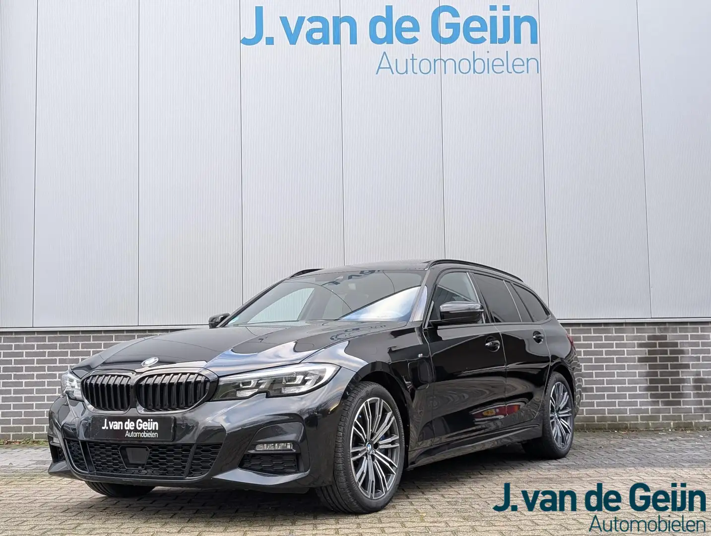 BMW 330 3-serie Touring 330e High Executive | M-sport | Pa Zwart - 1