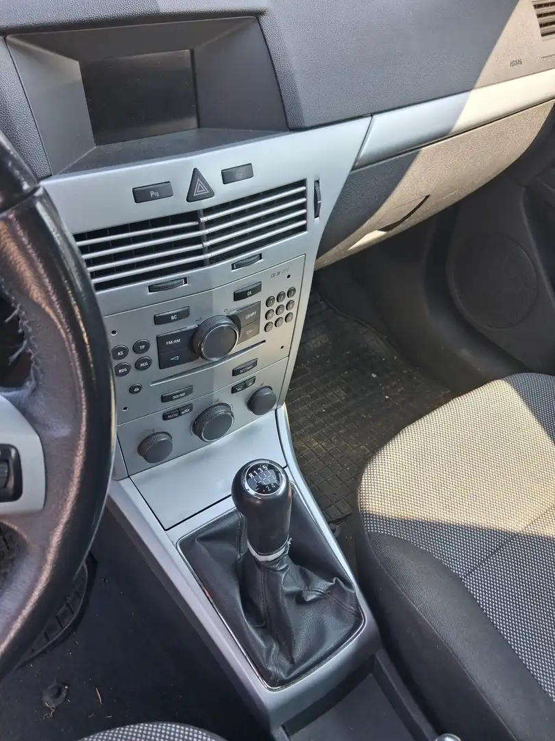 Opel Astra Export oder Händler - 1