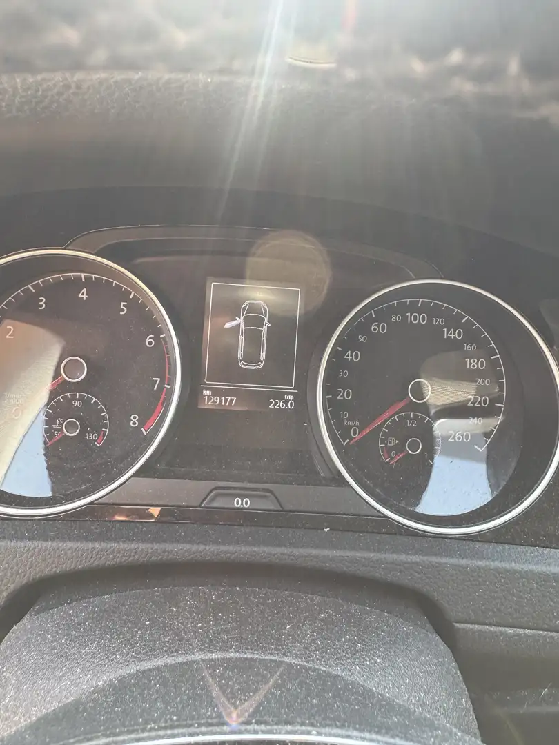 Volkswagen Golf Variant 1.4 tsi Highline Business - 2