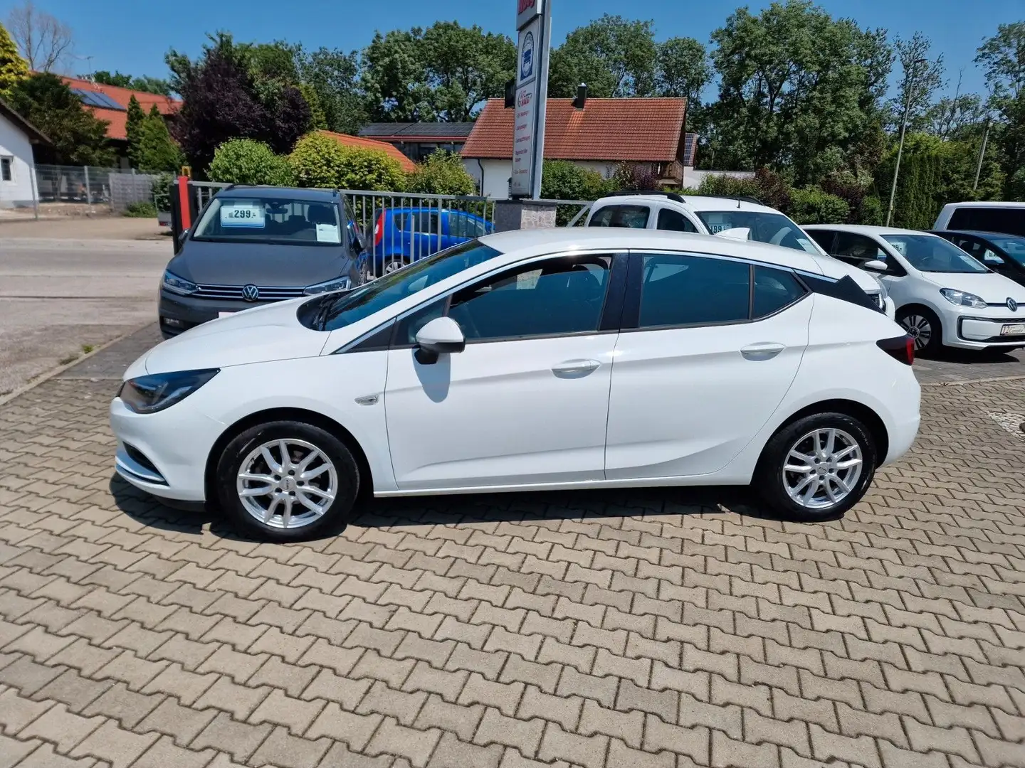Opel Astra K* Innovation*Navi*AHK*mtl. 179,- Euro Weiß - 2