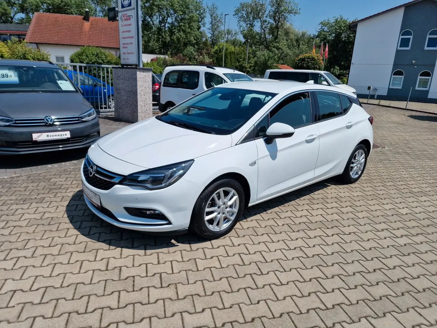 Opel Astra K* Innovation*Navi*AHK*mtl. 179,- Euro Weiß - 1
