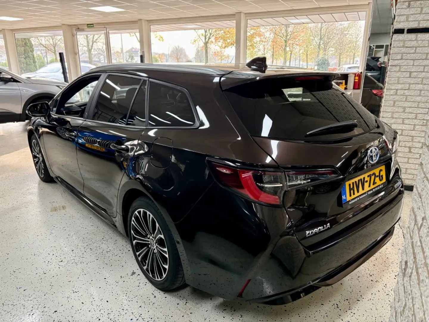 Toyota Corolla 2.0 HYBRID DYNAMIC Multimedia PDC Cam ECC Airco LM Brun - 2