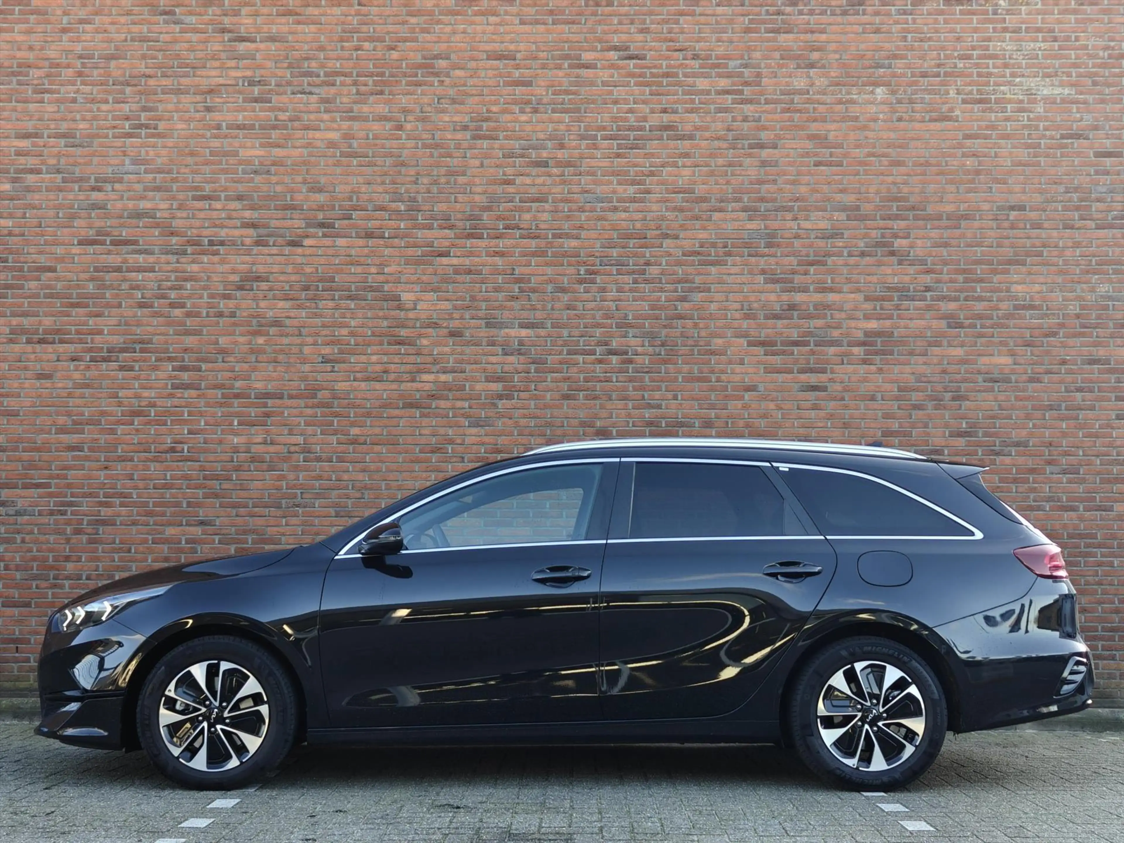 Kia Ceed SW / cee'd SW Sportswagon 1.0 T-GDi MHEV 100pk DCT7 Design Editi — photo 3